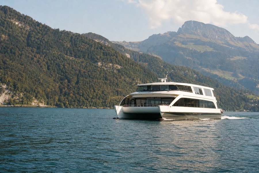 Lucerne: Round-Trip Catamaran Cruise on Lake Lucerne